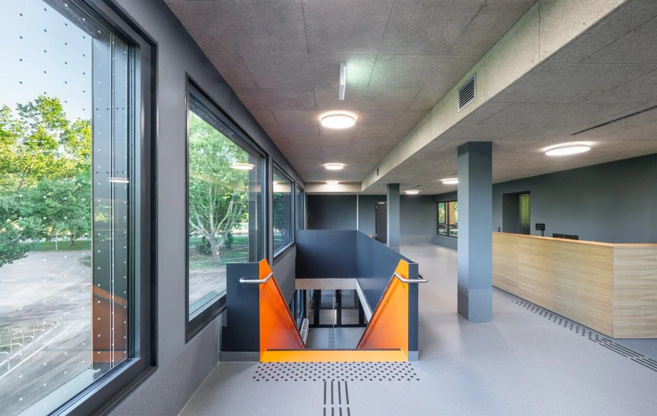AQUABOX Innenansicht AQUABOX Innenansicht Fensterfront