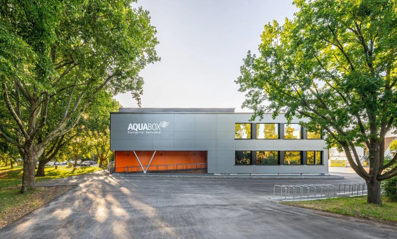 AQUABOX Aussenansicht AQUABOX Aussenansicht Hallenbad